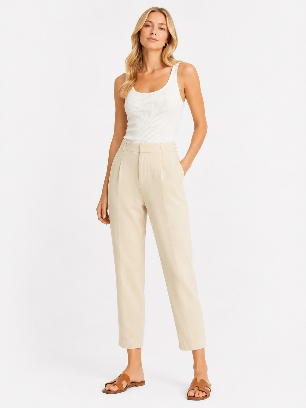 Zara Size M Cropped Tailored Pants in Light Beige
